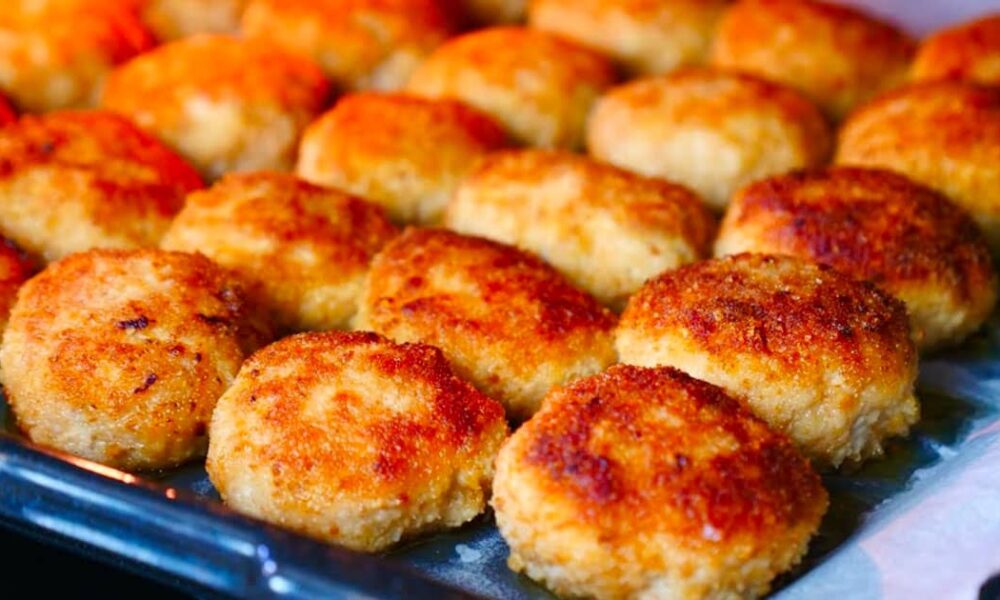 Секрет идеальных котлет в духовке: бабушкин рецепт для сочных и нежных блюд