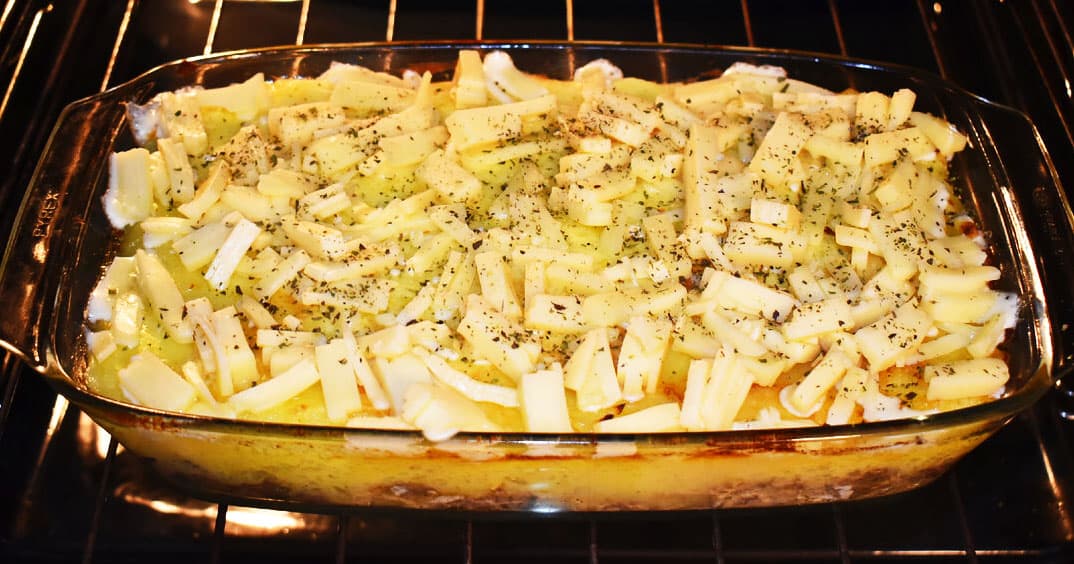 Простая и сытная запеканка: рецепт, которого хватит на несколько дней