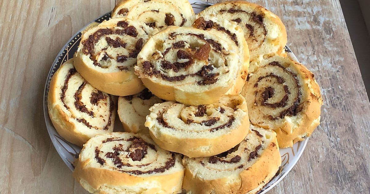 Быстрый десерт без выпечки: Ленивый рулетик за 15 минут