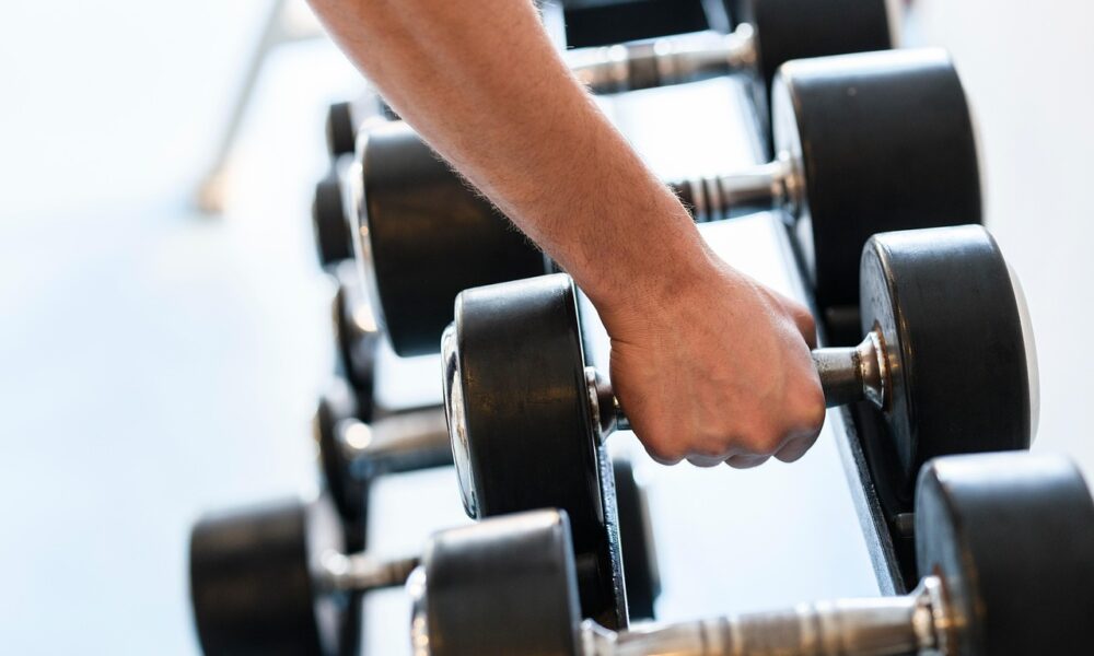 Image for: Твой Стиль — Твоя Сила: Откровения Модных Экспертов. Tags: веса, гантели, сила, упражнение, спорт, фитнес, за...