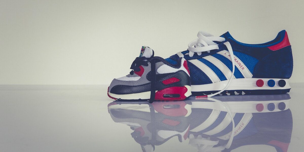 Image for: Модные тенденции: создай свой неповторимый образ. Tags: спортивная обувь, обувь, кроссовки, домашняя обувь, а...