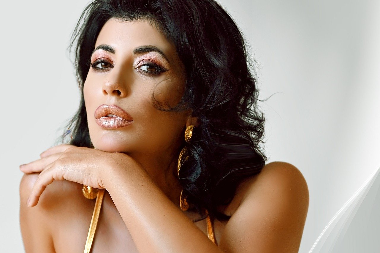 Тренды Моды: Ваш Стиль, Ваша Уверенность