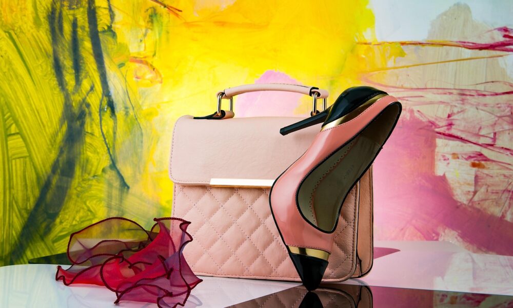 Image for: Стильные образы: Как выглядеть безупречно в любой ситуации. Tags: кошелек, обувь, модный аксессуар, мода, мод...