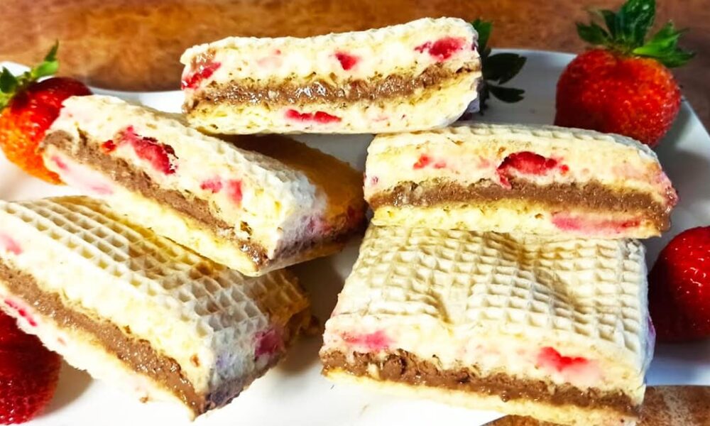 Клубничное мороженое: освежающий десерт для жаркого лета. Нежный рецепт с непревзойденным вкусом.