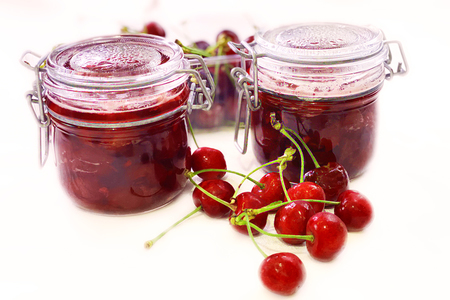 Сладкие рецепты: домашнее варенье из черешни на любой вкус