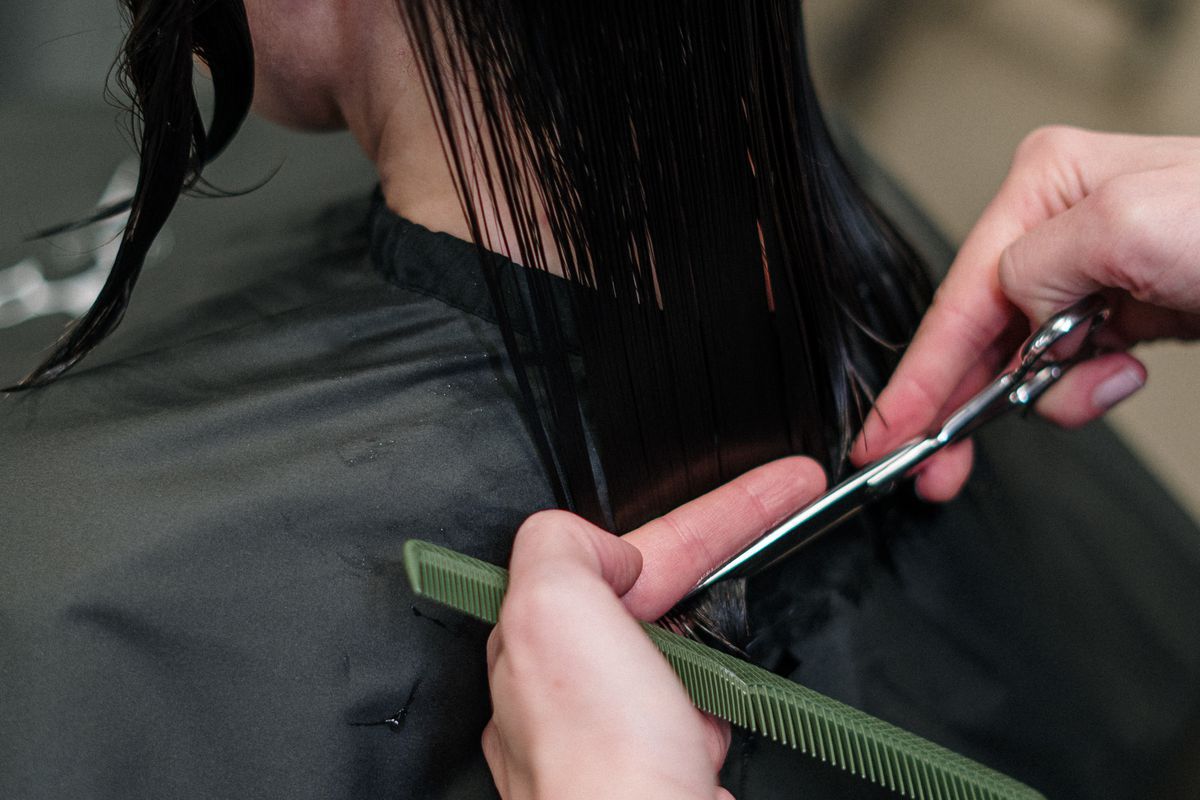 Готовимся к преображению: почему визит к парикмахеру требует подготовки за 2 недели