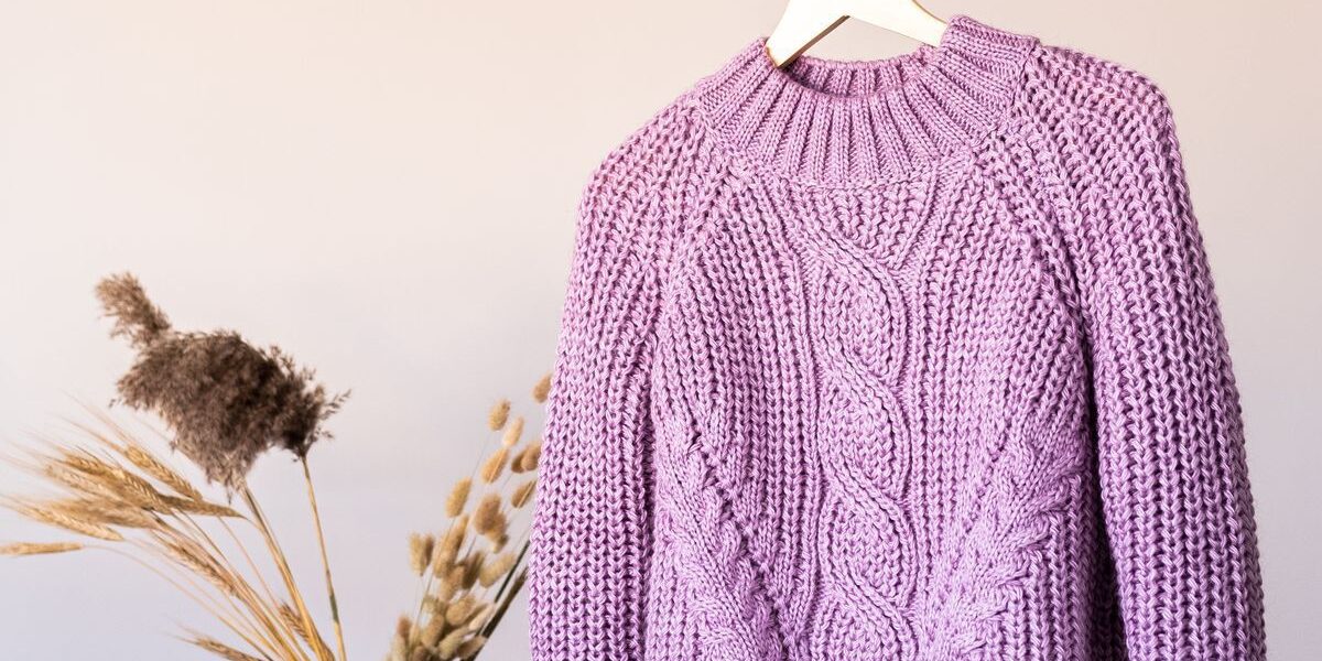 Как сохранить любимый свитер: секреты ухода от звезд