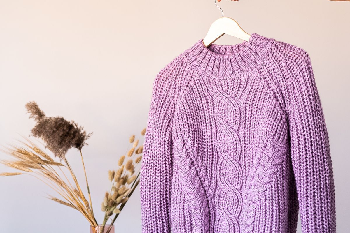 Как сохранить любимый свитер: секреты ухода от звезд