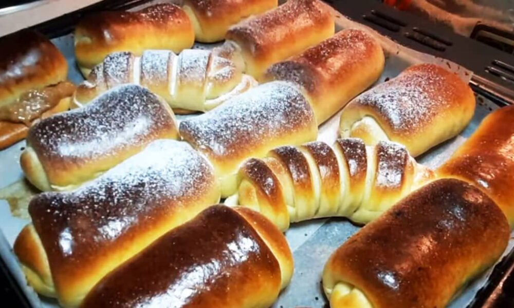 Домашние булочки со сгущенкой: рецепт любимой выпечки из детства
