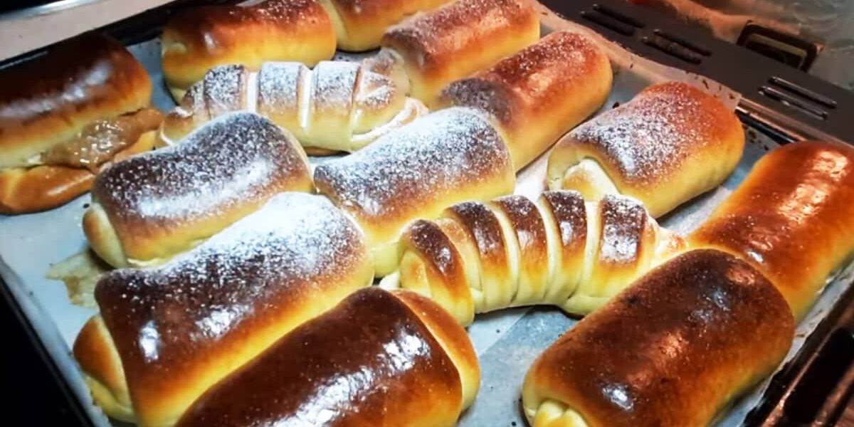 Домашние булочки со сгущенкой: рецепт любимой выпечки из детства