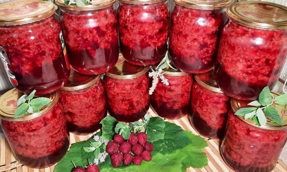 Малиновое варенье за 15 минут: быстрый рецепт для запасливых хозяек