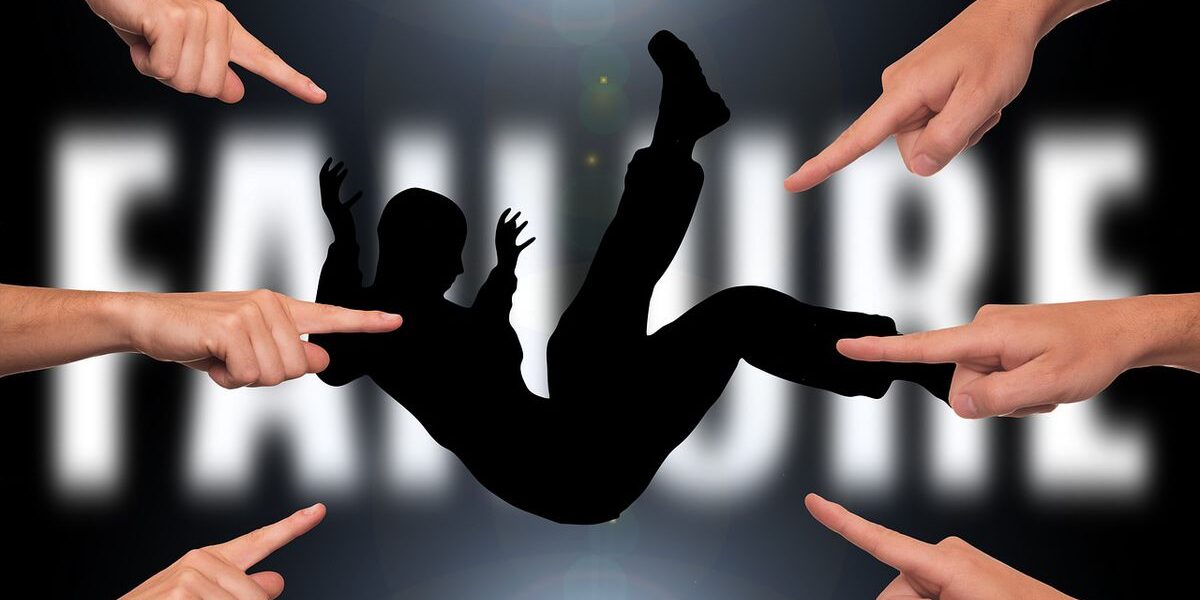 Почему неудачи преследуют нас: 5 психологических причин и как их преодолеть