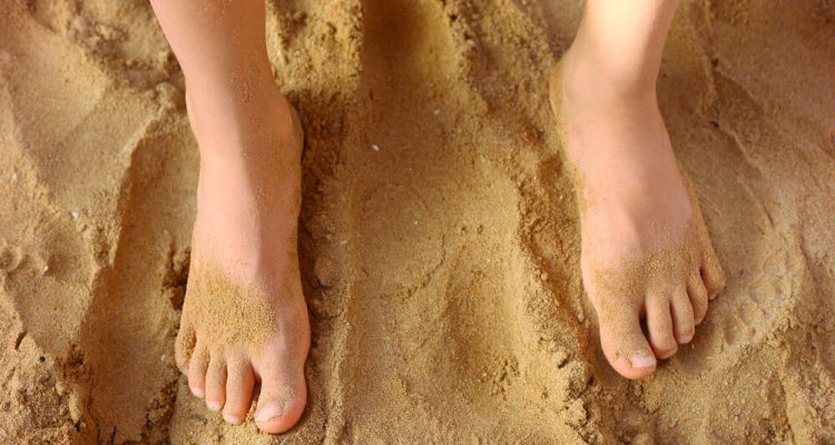 Избавляемся от потливости ног: эффективные решения для женского комфорта