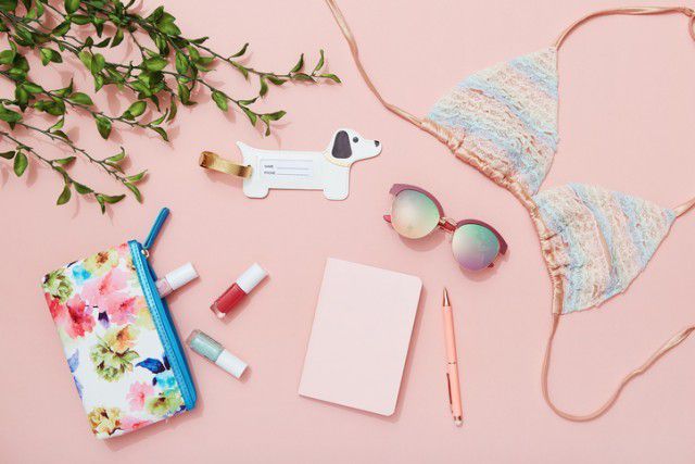 Собираем идеальную косметичку в отпуск: секреты и лайфхаки