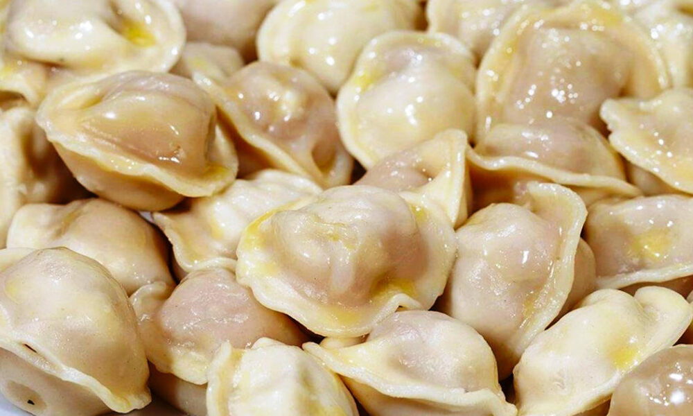 Секрет идеальных пельменей: добавьте уксус в тесто и удивитесь результату