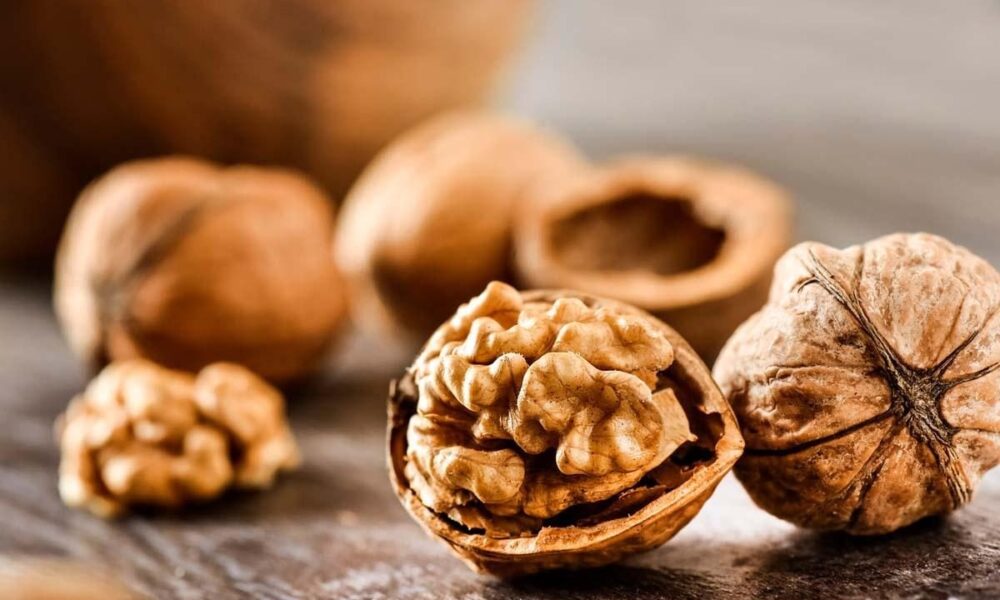 Легко и быстро: как очистить орехи от скорлупы без усилий