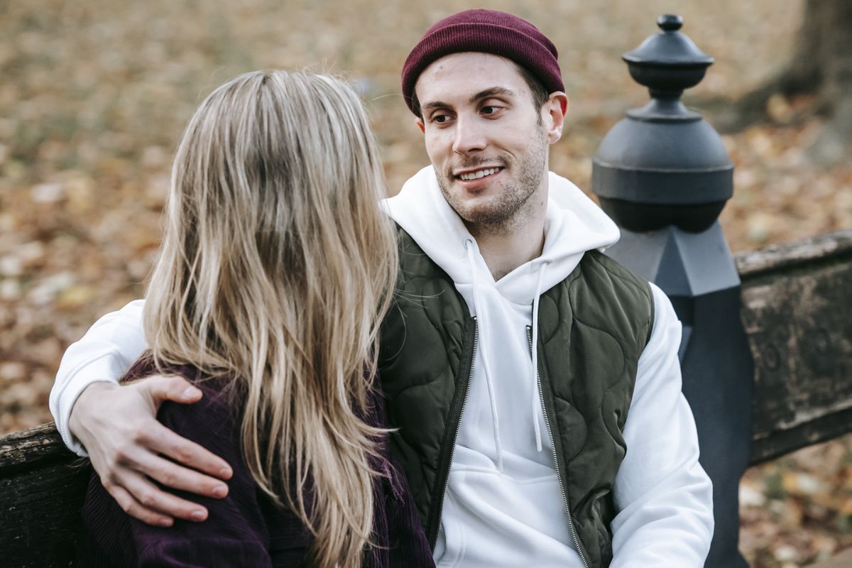 Признаки ненадежного мужчины: как распознать и защитить себя