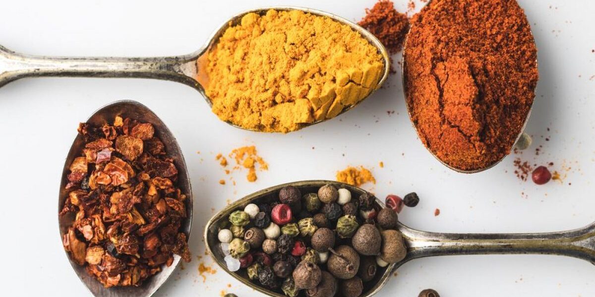 Сколько граммов в столовой ложке: кулинарная шпаргалка для дачниц