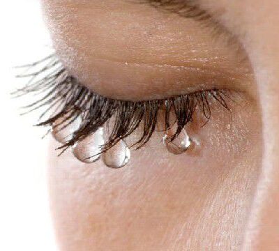 Водостойкая тушь: стоит ли покупать и как выбрать идеальную