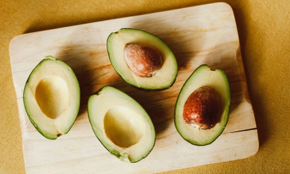 Авокадо: кому и почему стоит отказаться от этого полезного продукта