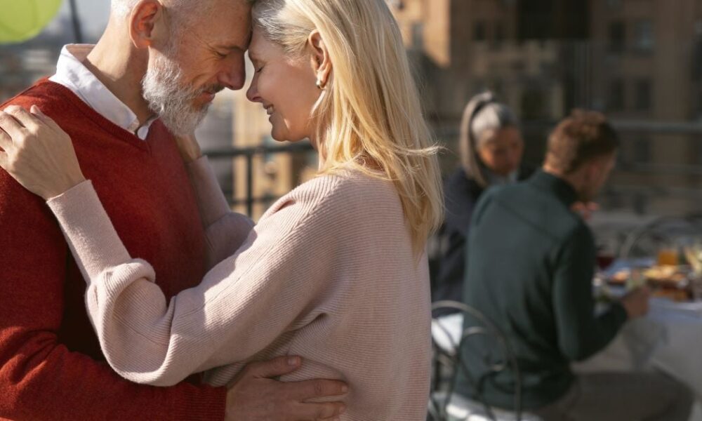 Как обрести настоящее счастье в отношениях после 60: советы для женщин