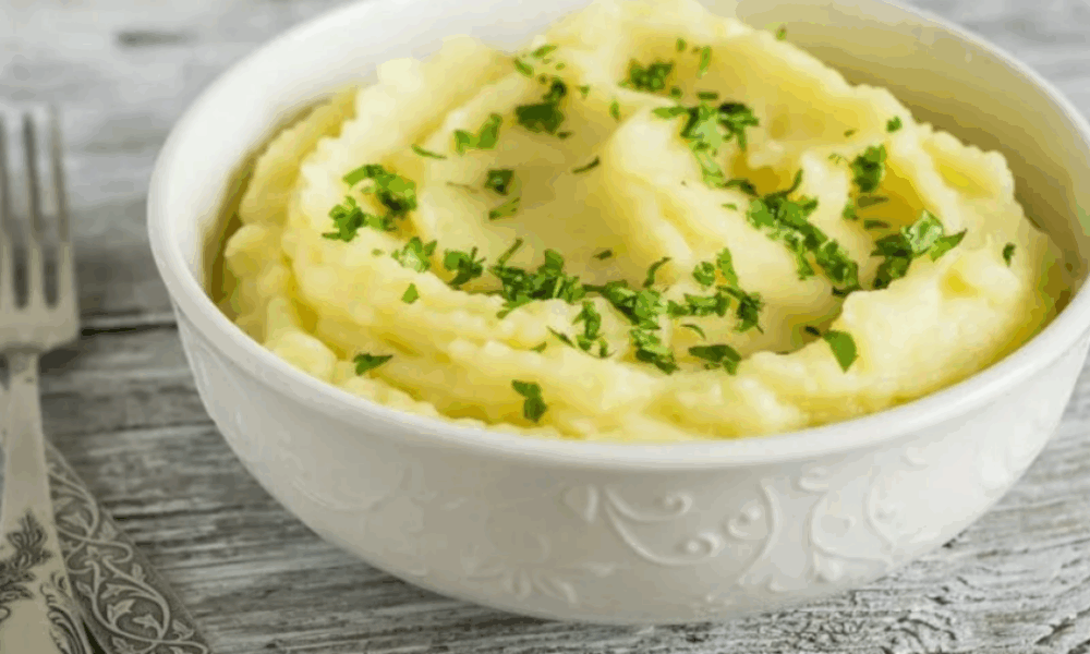 Вкусные закуски из картофельного пюре: рецепты с беконом и луком для уютного вечера