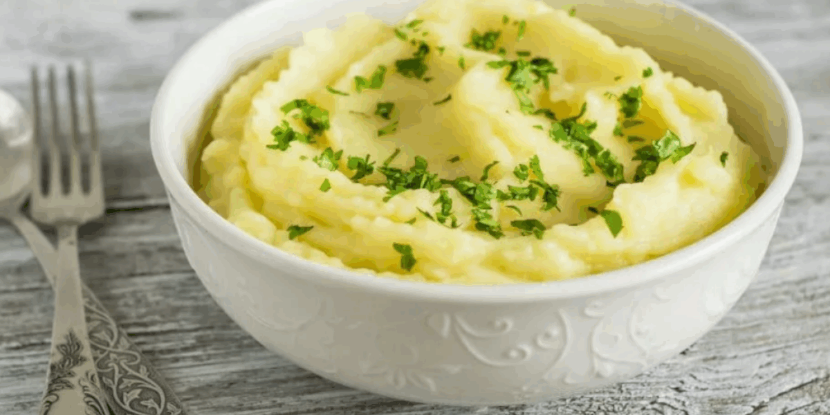 Вкусные закуски из картофельного пюре: рецепты с беконом и луком для уютного вечера