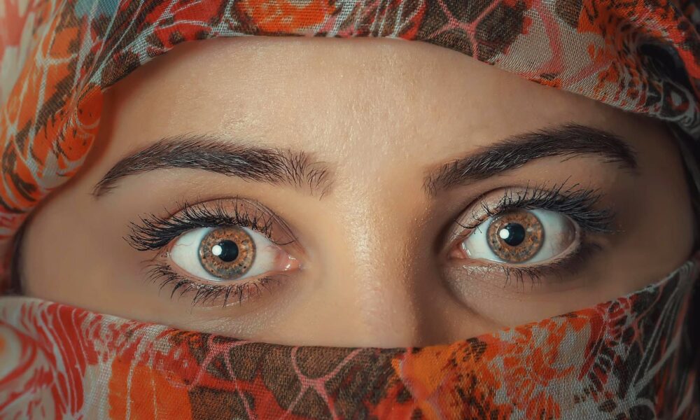 Опасности и последствия удаления волос на лице: что нужно знать каждой женщине