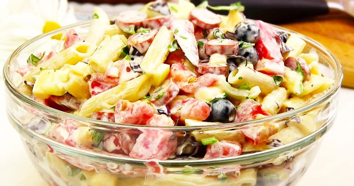 Быстрый и вкусный салат «Милан»: рецепт из доступных продуктов на каждый день