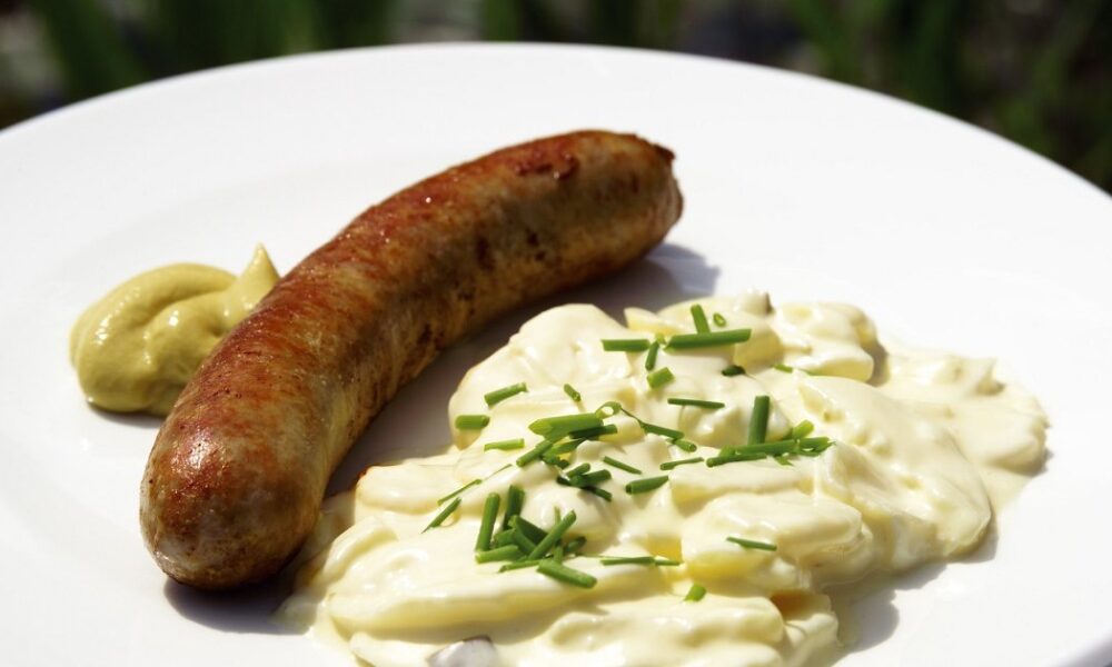 Вкусная и бюджетная картофельная колбаса: простой рецепт для дома