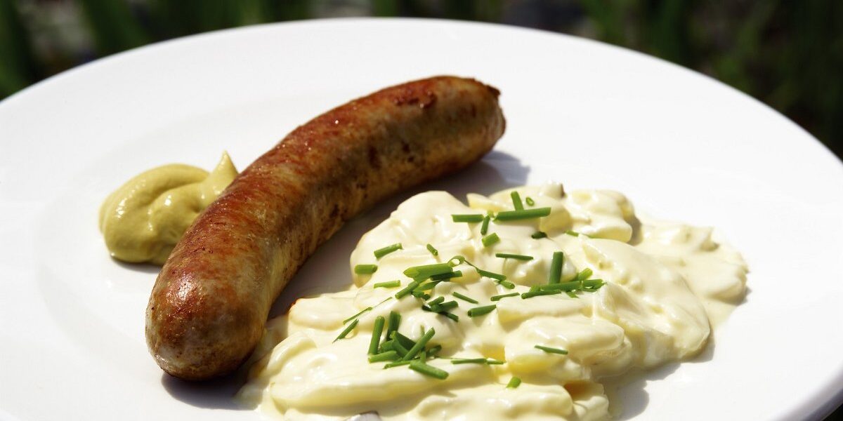 Вкусная и бюджетная картофельная колбаса: простой рецепт для дома