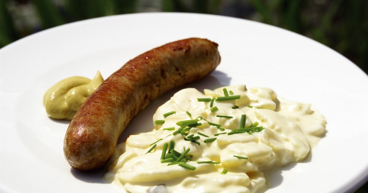 Вкусная и бюджетная картофельная колбаса: простой рецепт для дома