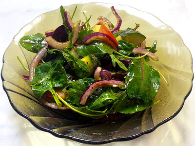 Весенние салаты: легкие и вкусные рецепты для вашего стола