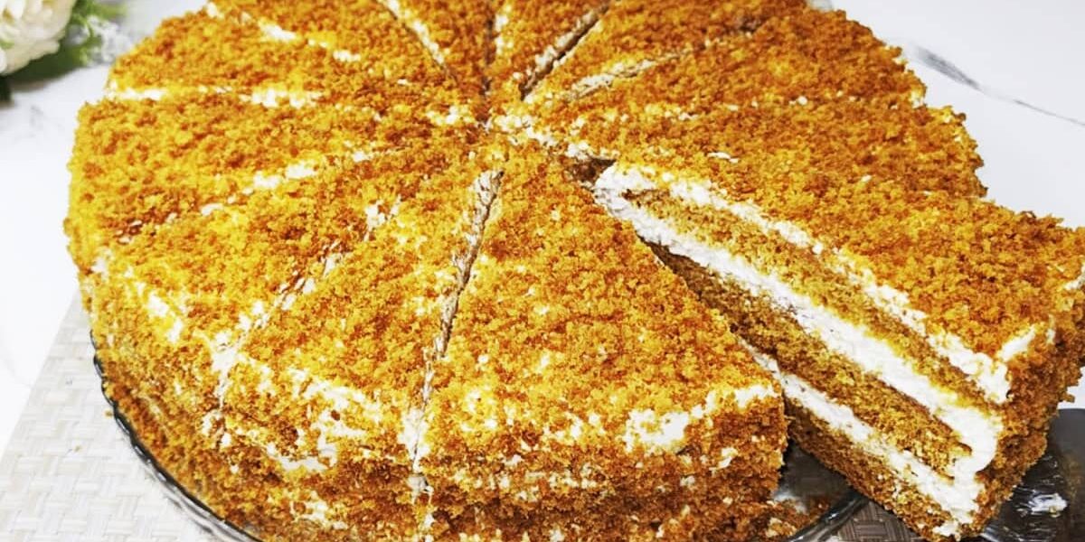 Медовик за 20 минут: быстрый и проверенный рецепт для идеальных коржей