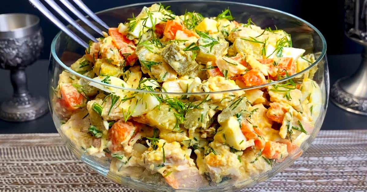Вкуснейший салат без майонеза: забытый рецепт, который затмит Оливье и Крабовый