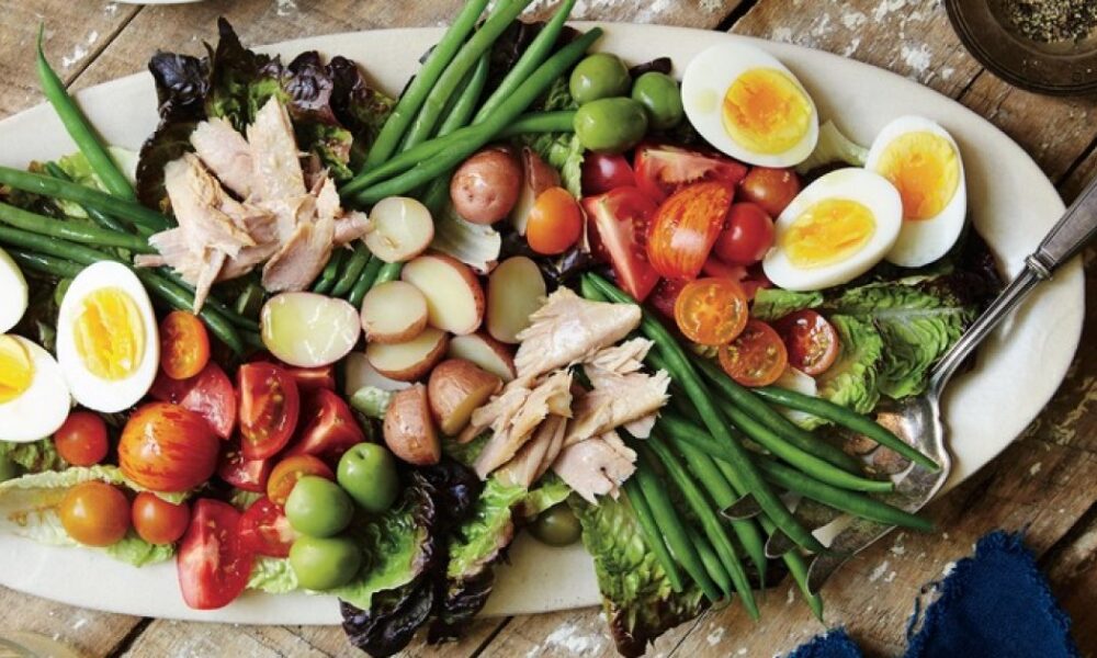 Салат Нисуаз: классический рецепт французской кухни для вашего стола