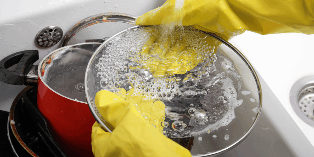 Стеклянная крышка как новая: 5 минут до кристальной чистоты без усилий