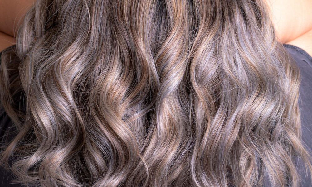 Домашние секреты: идеальные локоны без плойки