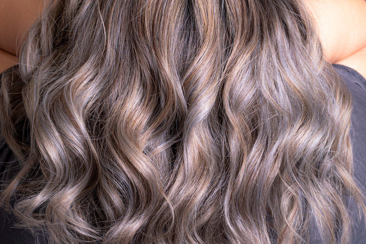 Домашние секреты: идеальные локоны без плойки