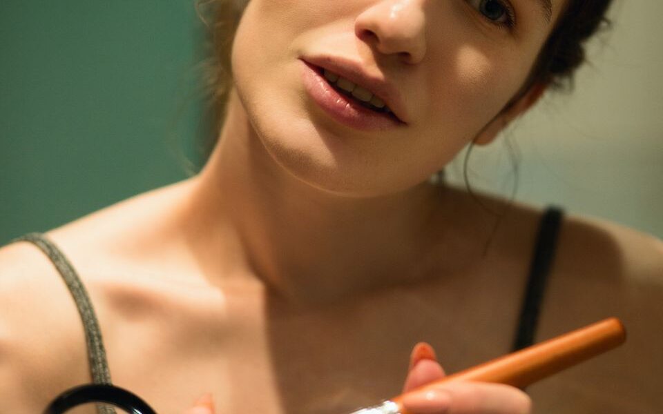 Летний макияж: секреты стойкости в жару от звездных визажистов