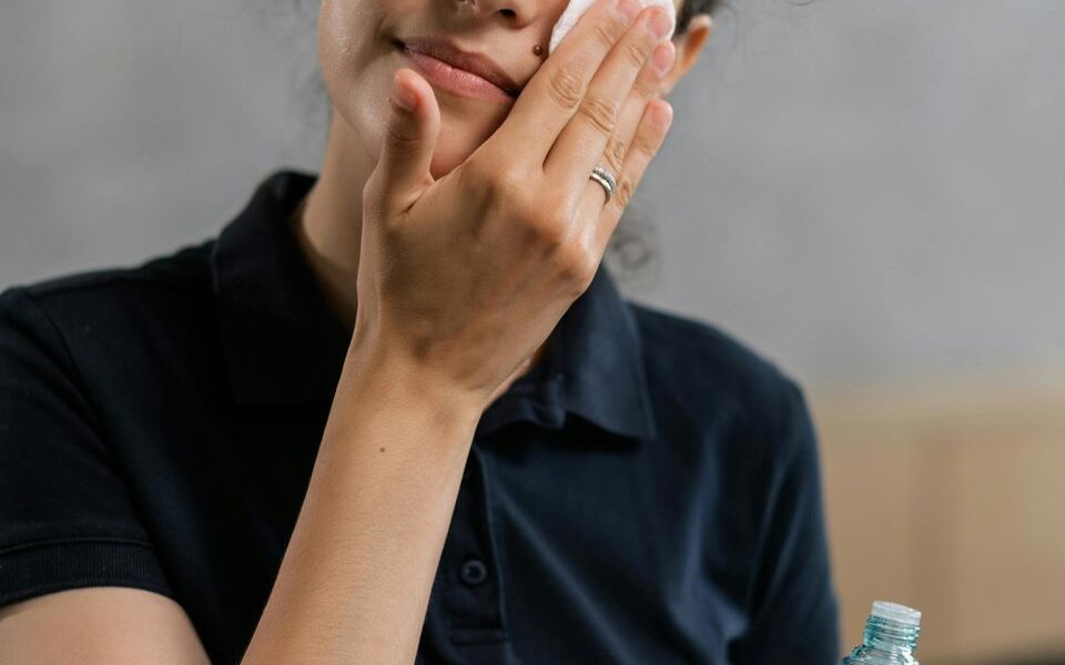 Как смыть SPF: 5 лучших средств для идеального очищения кожи