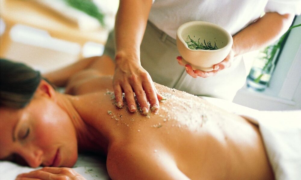 Домашний пилинг для тела: секреты гладкой и сияющей кожи