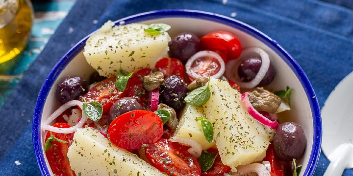 Самый вкусный картофельный салат: оригинальный рецепт с секретными ингредиентами