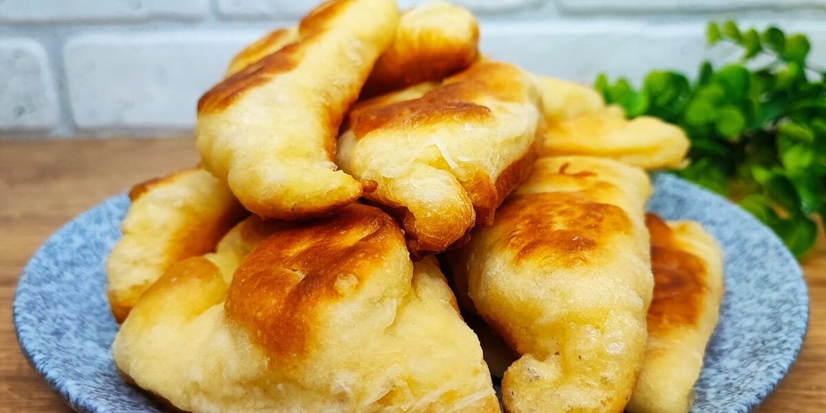 Простой рецепт из манки, муки и кефира: идеальная выпечка без лишних хлопот