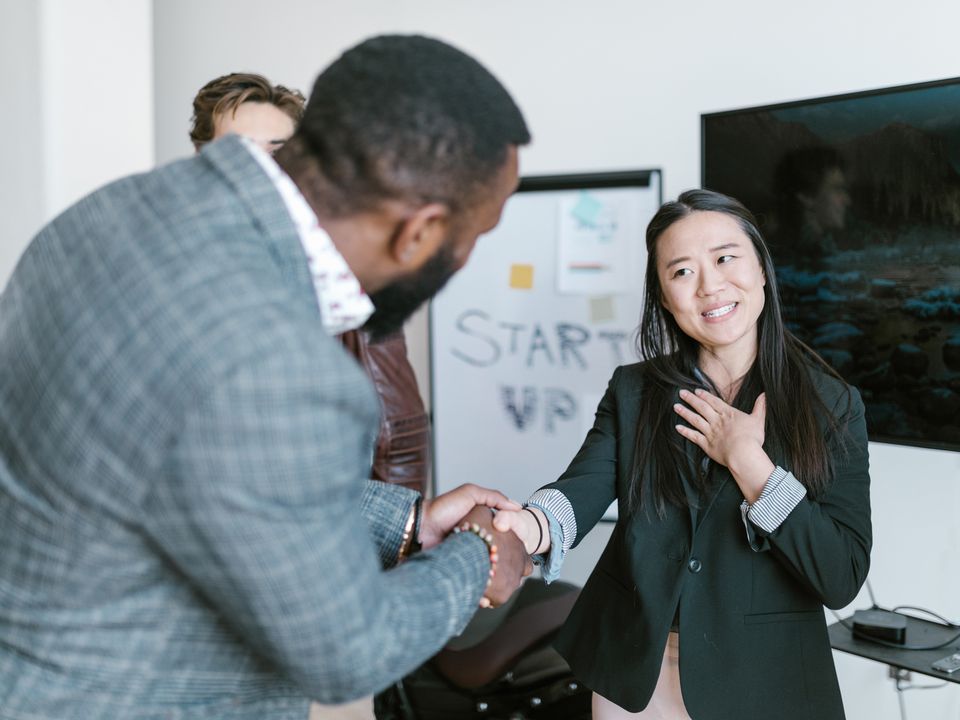 Как не стоит отвечать на "спасибо": психологические ловушки