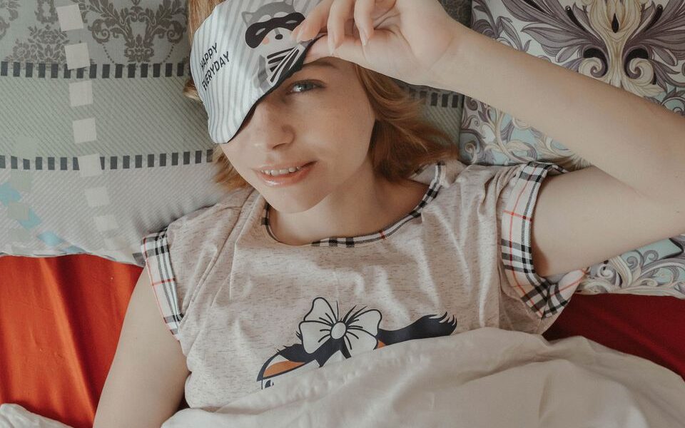 Секреты красоты: Какие суперспособности маски для глаз раскрывают звезды