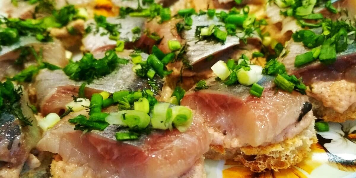 Быстрая закуска с намазкой: хит любого застолья, который гости обожают