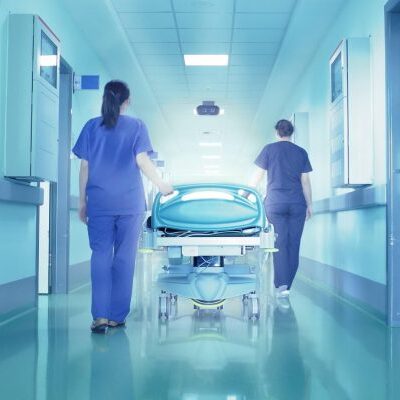 Околосмертные переживания: что чувствует женщина на грани жизни и смерти