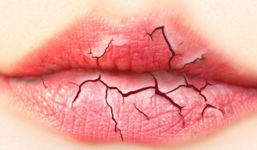 Как добиться идеальных губ: секреты звезд и домашние рецепты