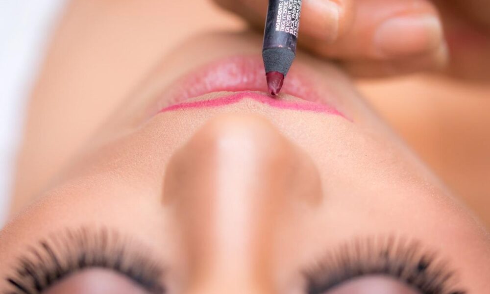 Секреты стойкости: как продлить жизнь вашей помаде